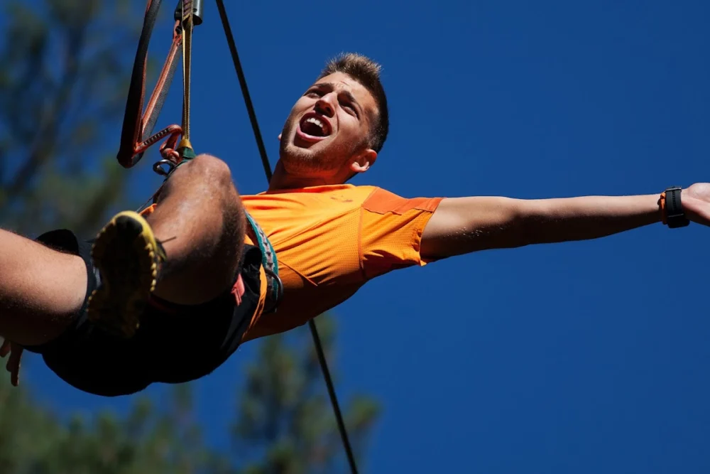 AVENTURA AMAZONIA MARBELLA. Parque de multiaventura y tirolinas para adultos y niños. Despedidas, Cumples y Teambuilding