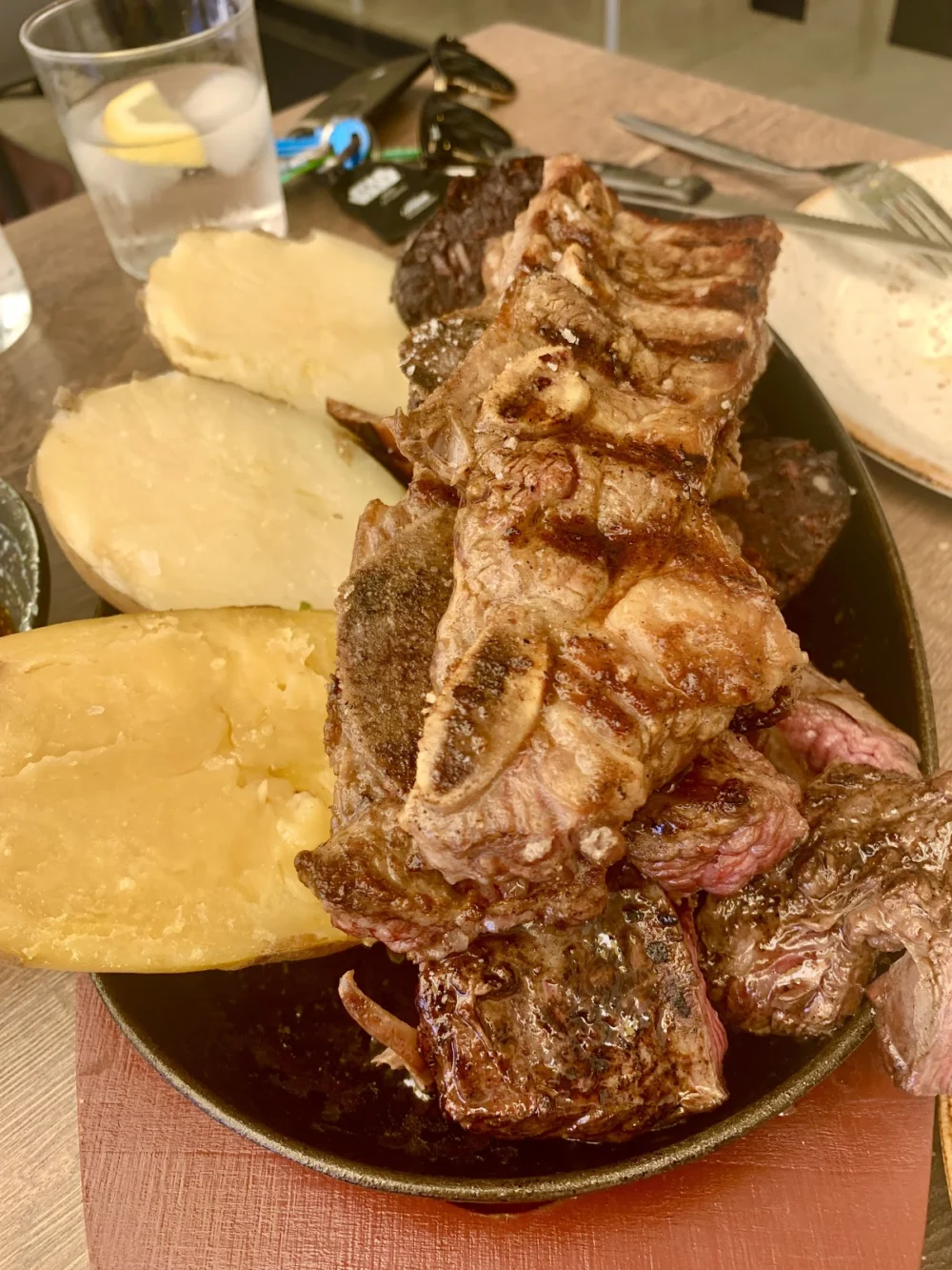HACIENDA PATAGONICA Tapas Grill - 5