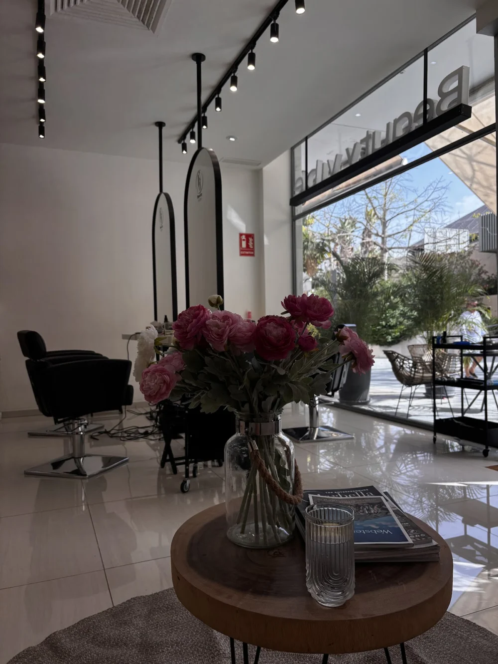 KJ beauty vibe