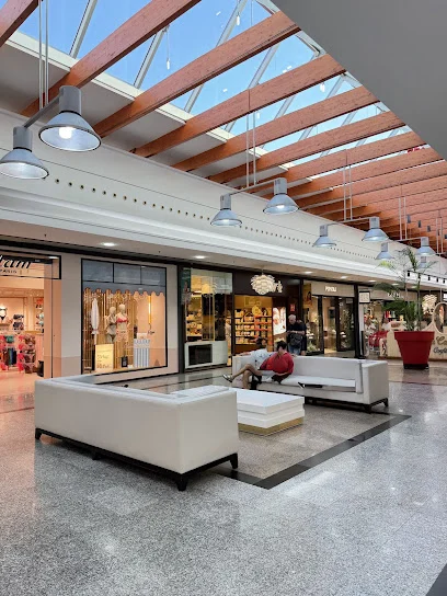 La Cañada Shopping Mall