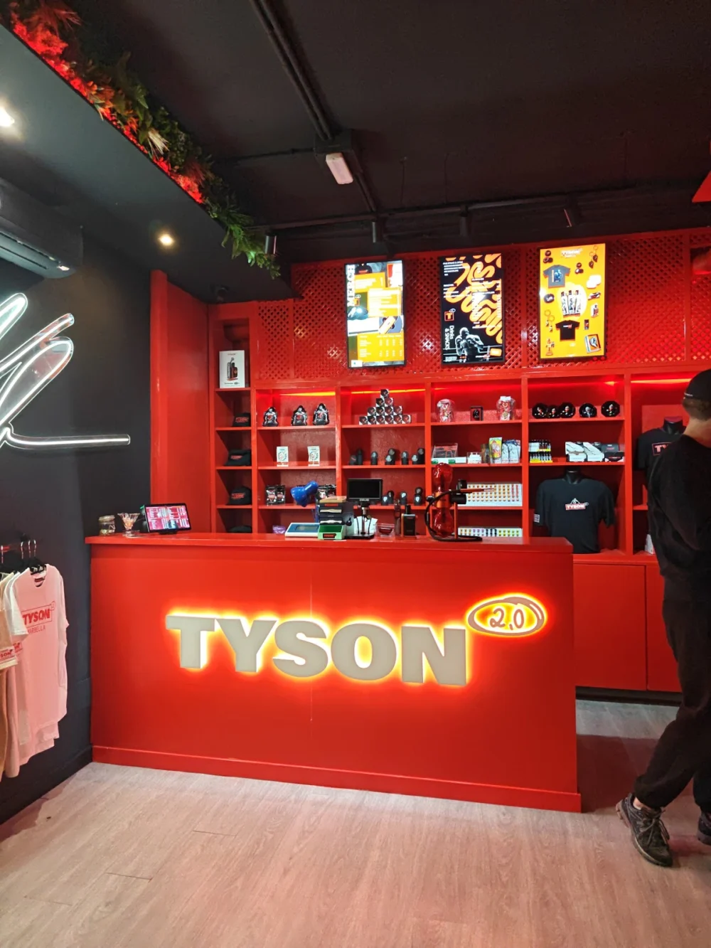 Tyson 2.0 Marbella ( social club ) - 3